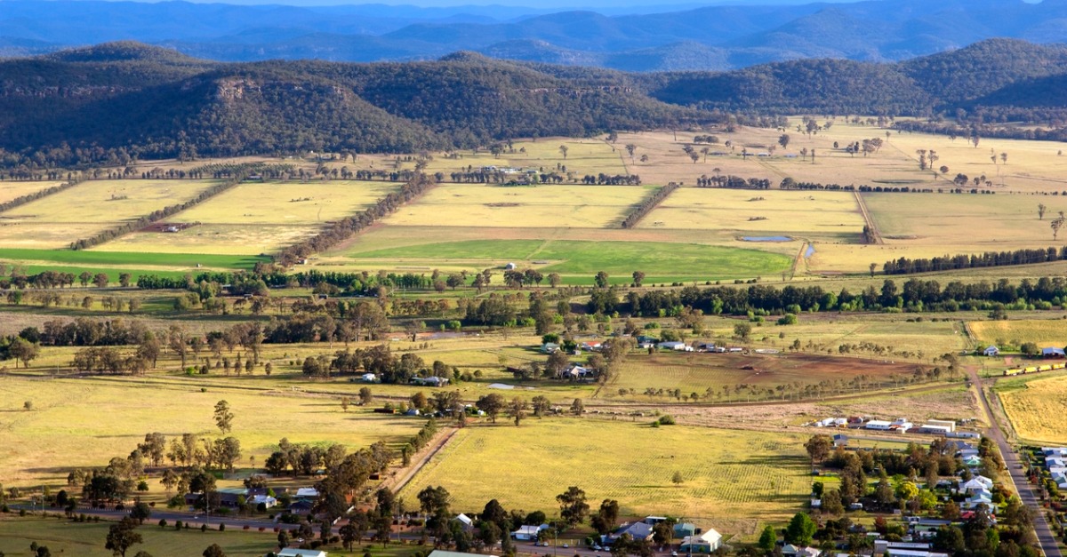 istock-rural-australia-netelastic